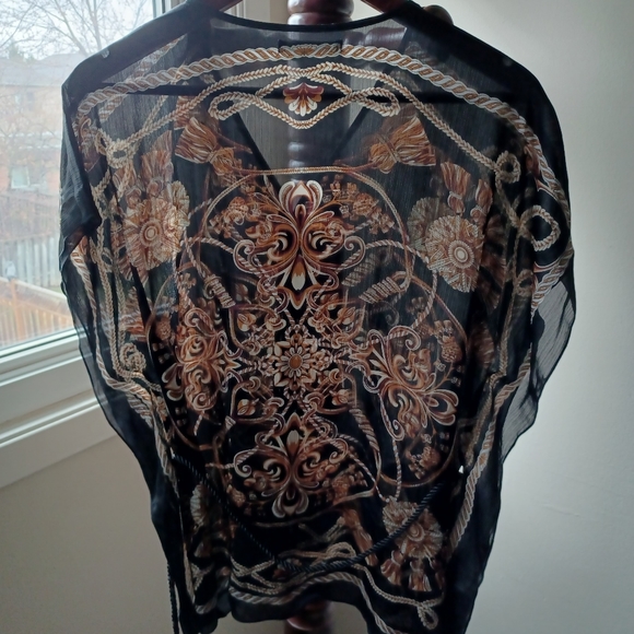 ⭐️ 2 for $20 | Suzy Shier | Stunning Bohemian Style Sheer Boxy Top - Picture 3 of 7